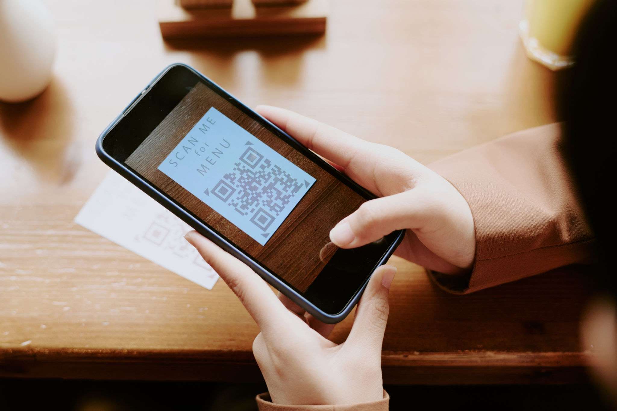 QR Menu للمطاعم: دليل شامل للمنيو الرقمي